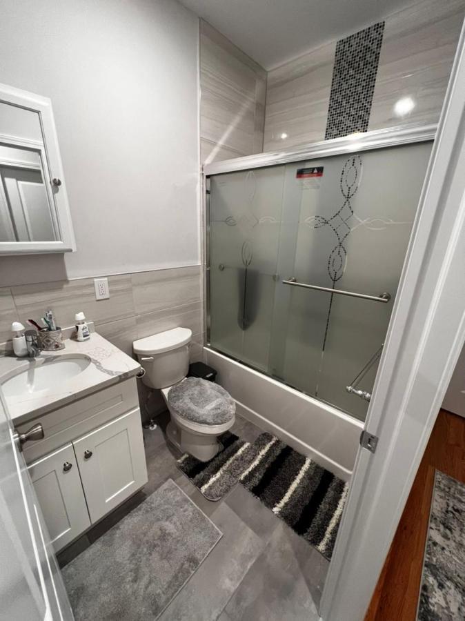Springview Homes 12Mins From Ewr & 3 Mins From University Hospital Нюарк Екстериор снимка