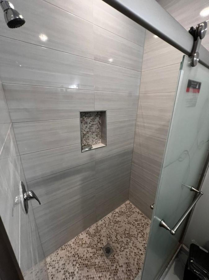 Springview Homes 12Mins From Ewr & 3 Mins From University Hospital Нюарк Екстериор снимка